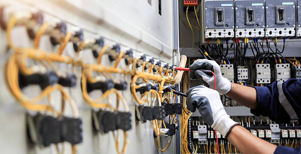 Professional Electrician technician working in Timberline-Fernwood, AZ